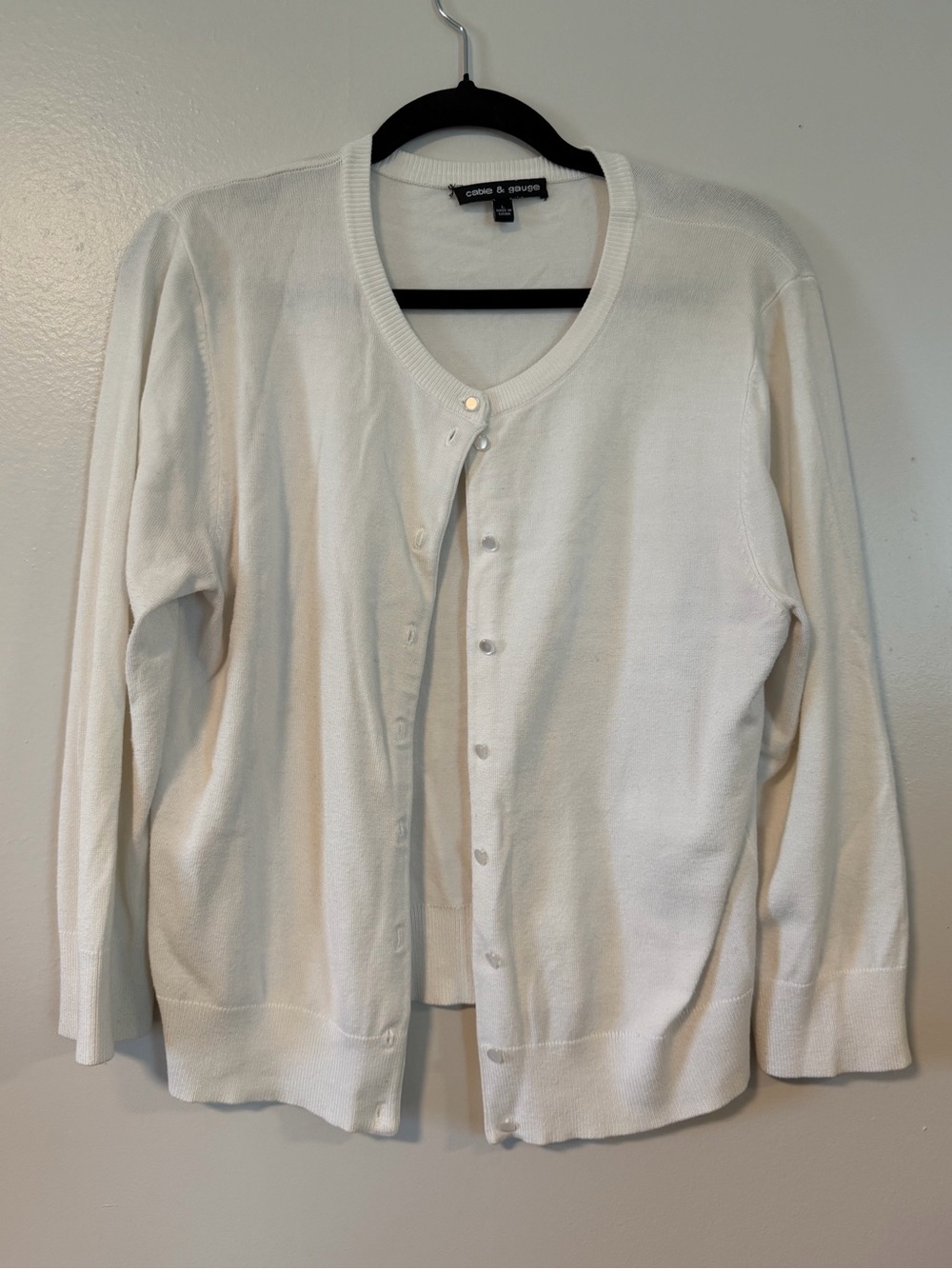 Cable & Gauge Ivory Button-Front Crewneck Cardigan